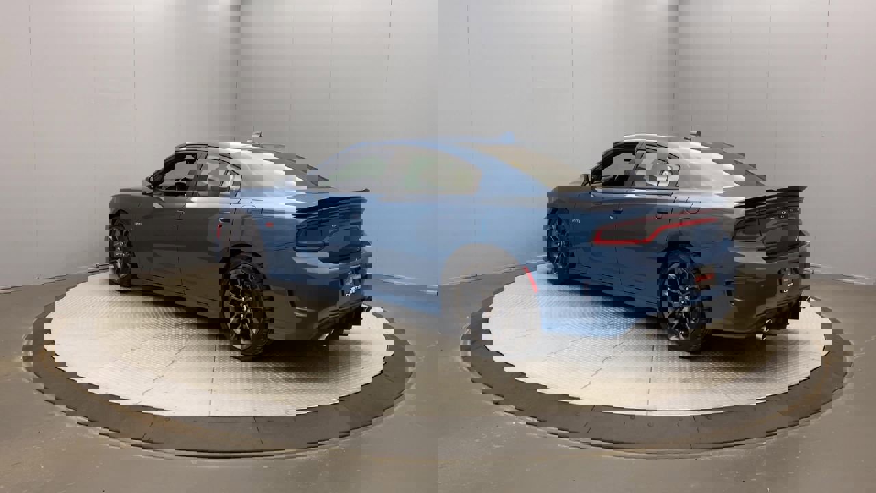 2022 Dodge Charger Scat Pack photo 3