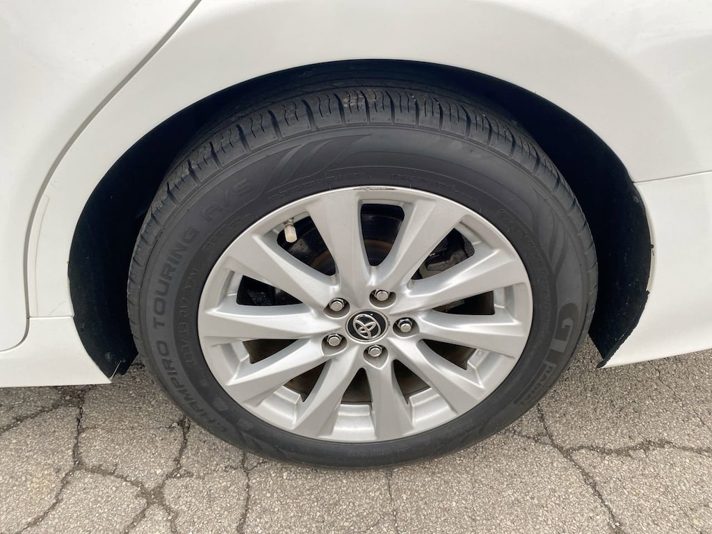 Used 2018 Toyota Camry LE