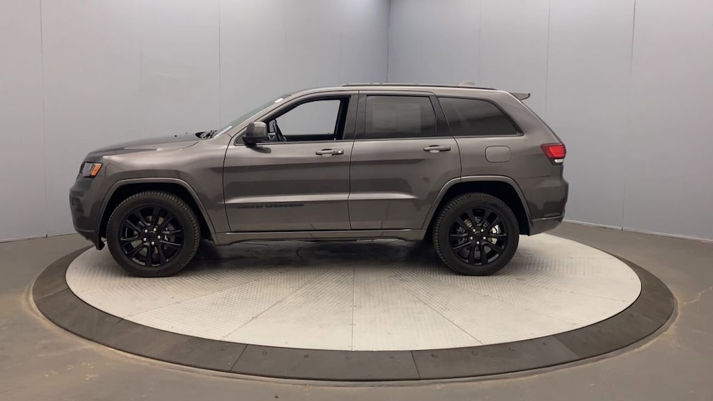 Used 2020 Jeep Grand Cherokee Altitude SUV