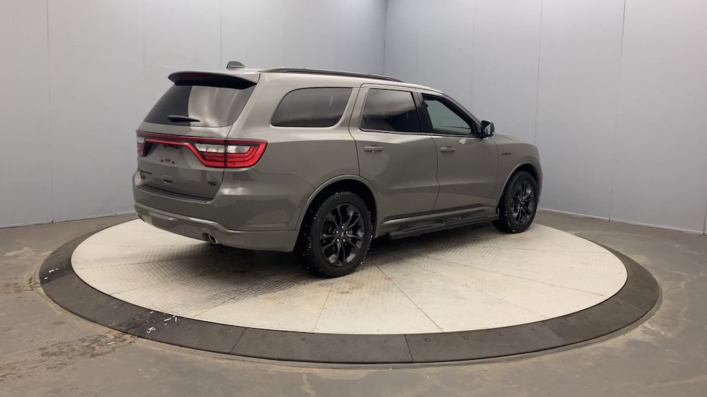 2024 Dodge Durango R/T Premium photo 3