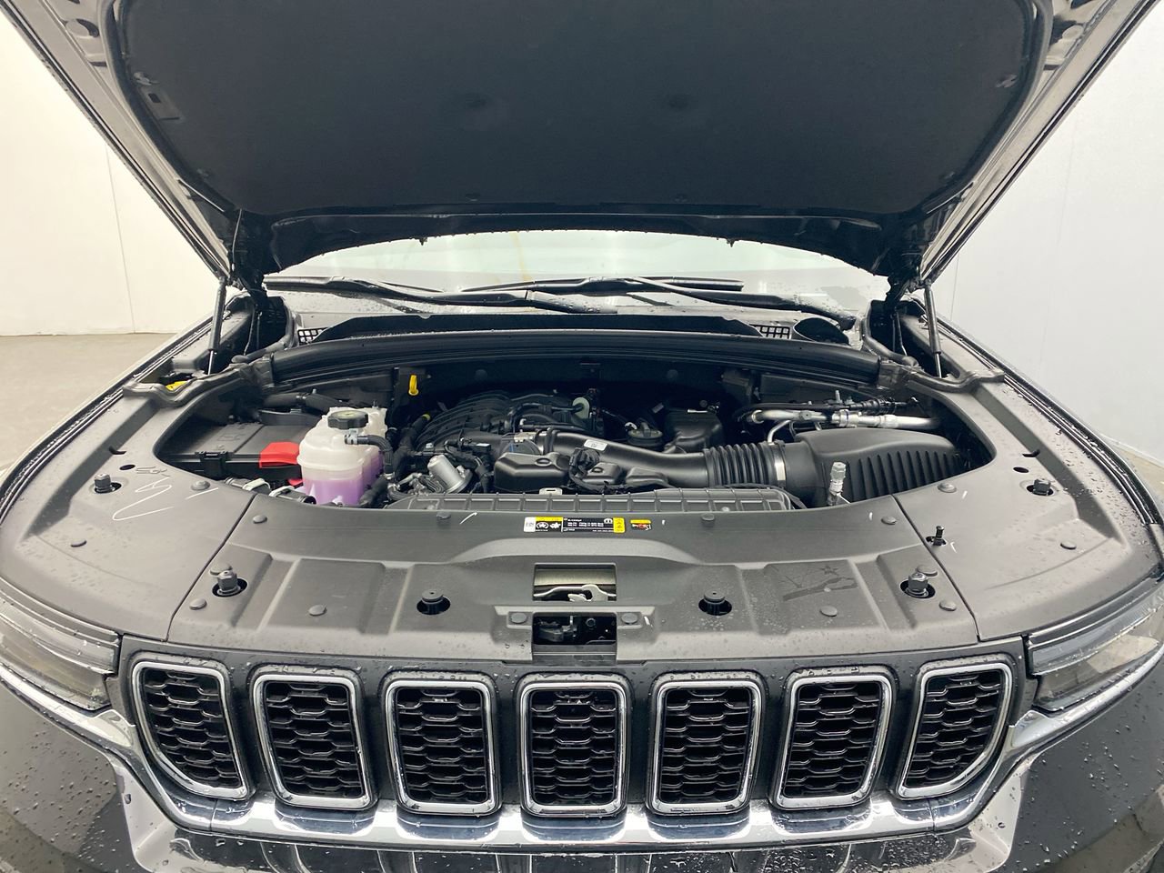 2025 Jeep Grand Cherokee Laredo - Photo 10