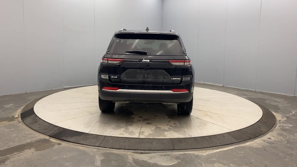 New 2026 Jeep Grand Cherokee LIMITED 4X4 Sport Utility