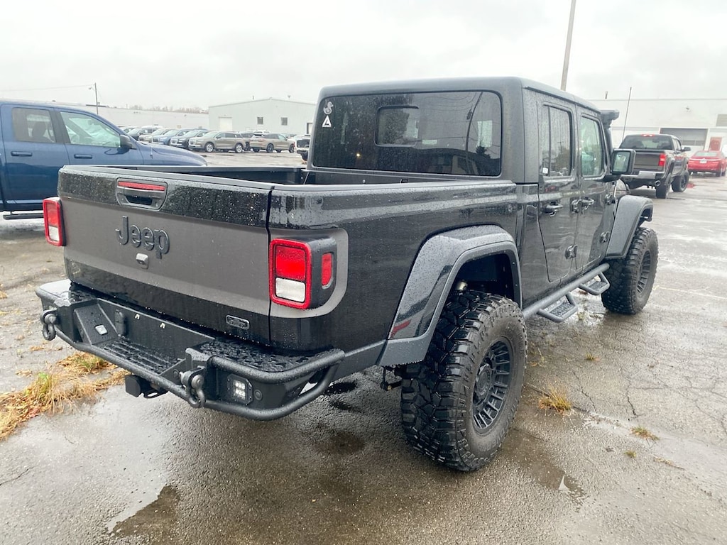 Used 2022 Jeep Gladiator Willys Truck