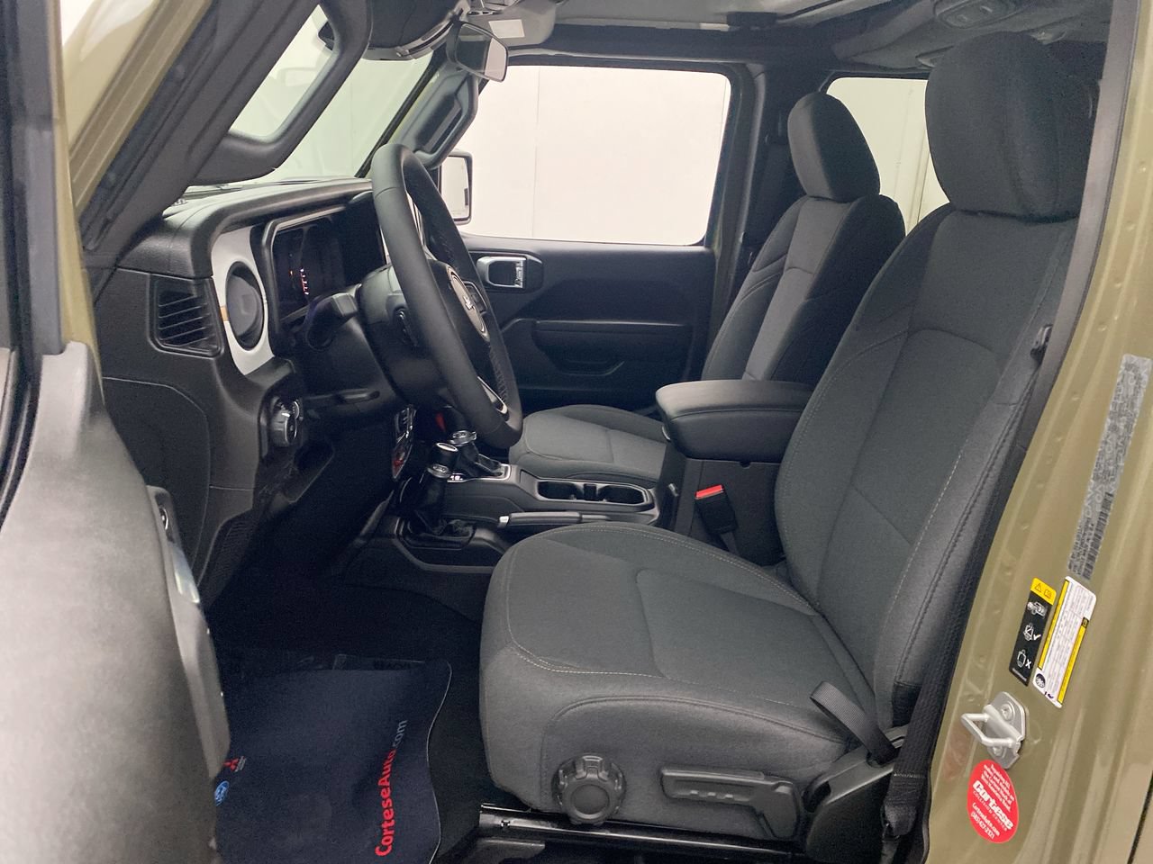 2026 Jeep Wrangler 4-Door Willys - Photo 14