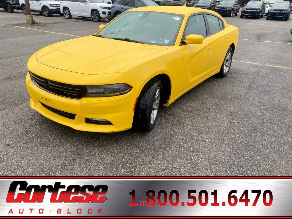 Used 2017 Dodge Charger SXT