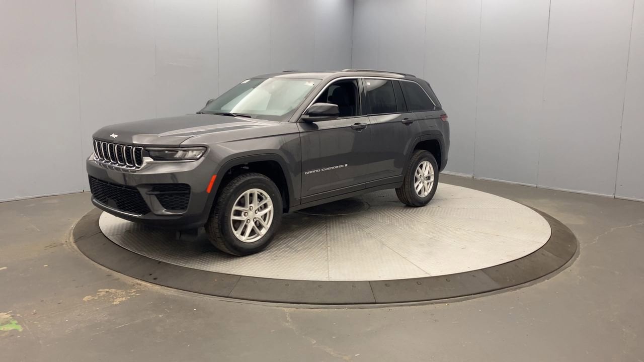 2025 Jeep Grand Cherokee Laredo - Photo 9