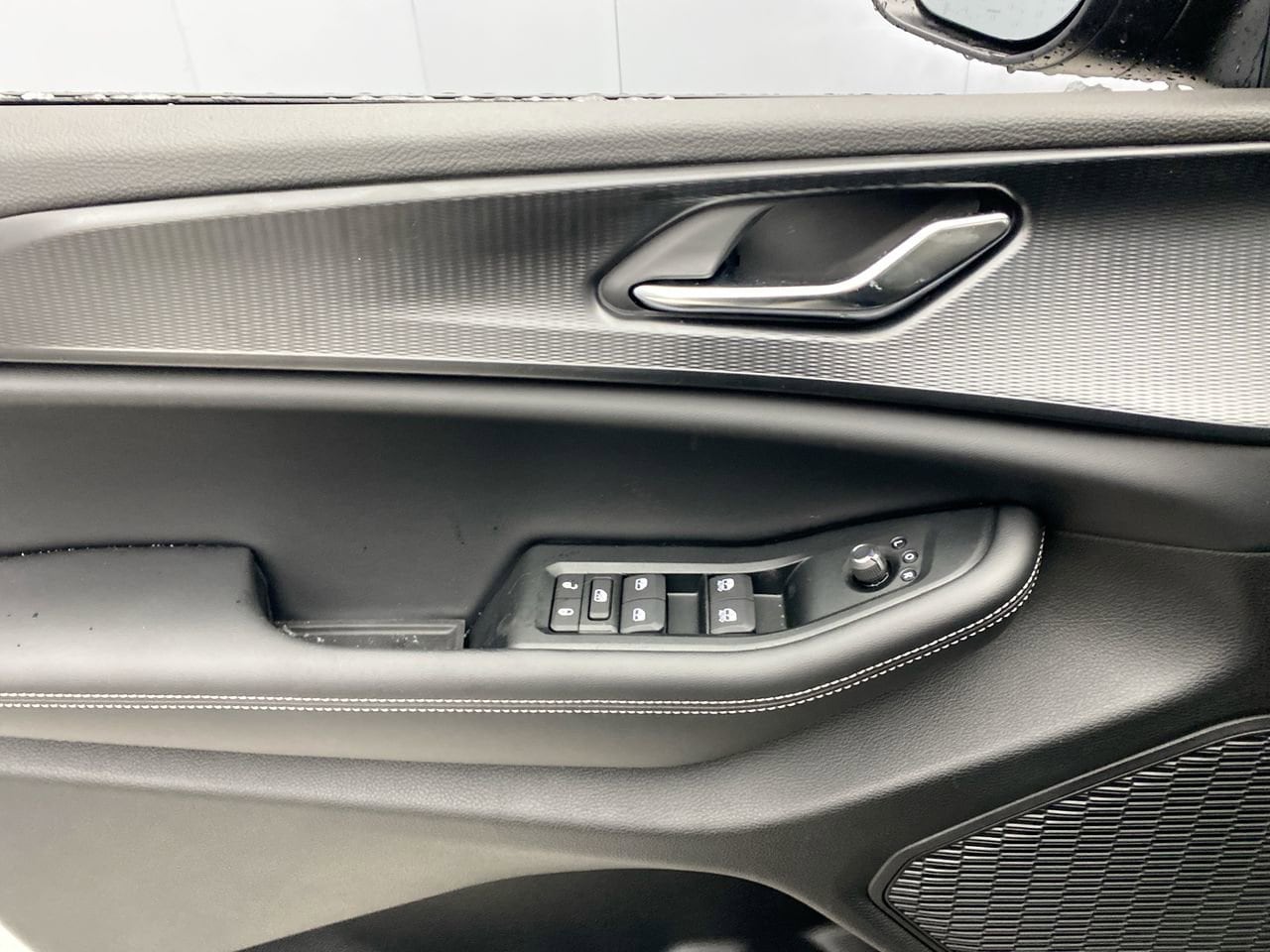 2025 Jeep Grand Cherokee Laredo - Photo 11