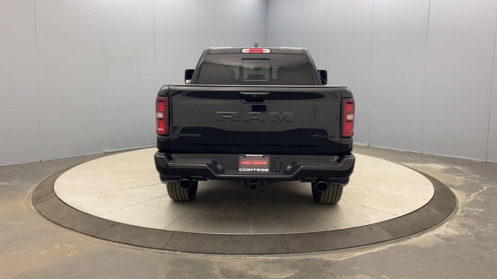 2025 Ram 1500 Big Horn photo 2