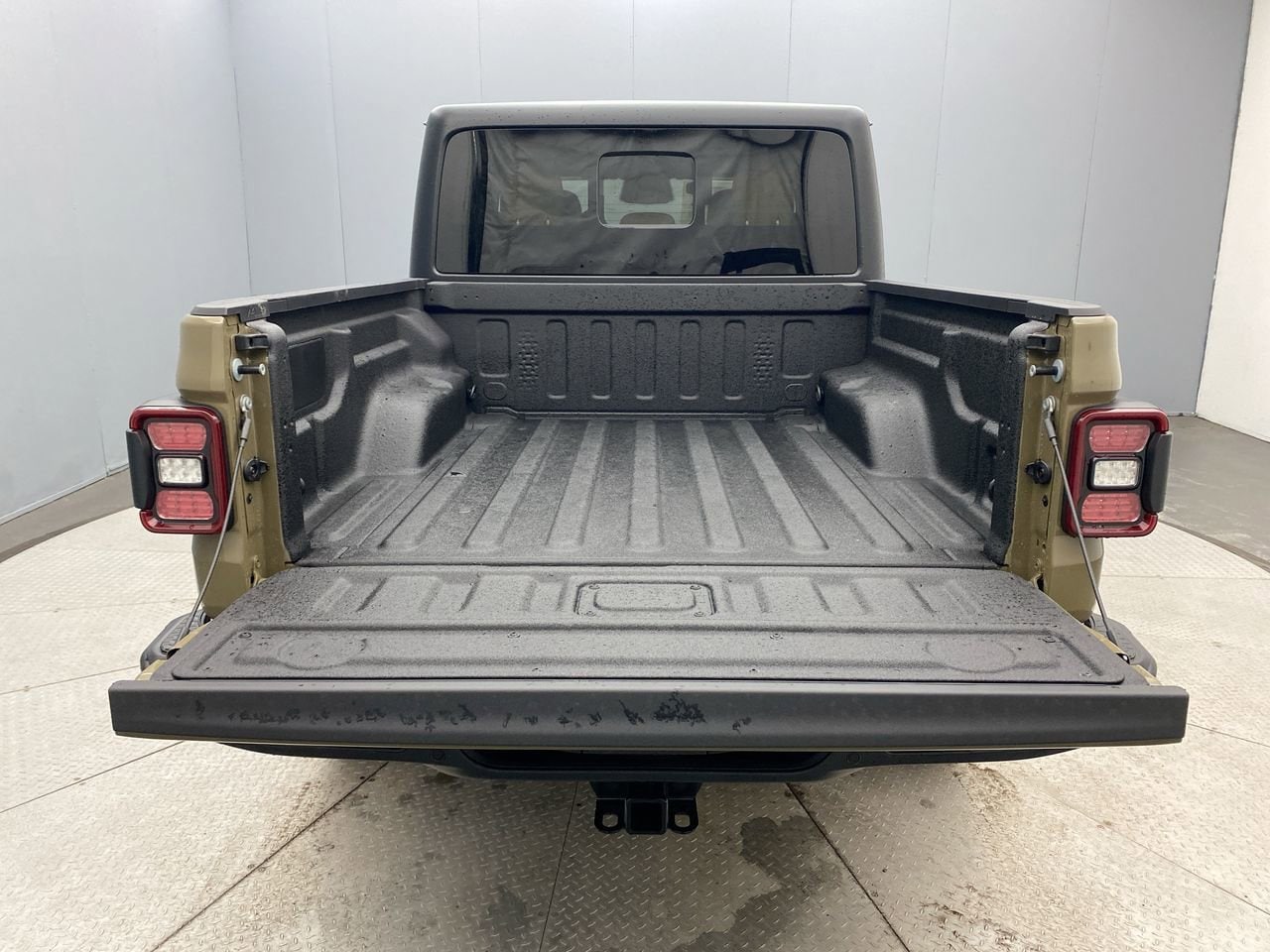 2026 Jeep Gladiator Willys 41 - Photo 23