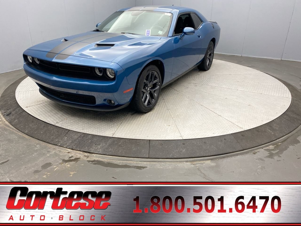 2022 Dodge Challenger SXT's photo