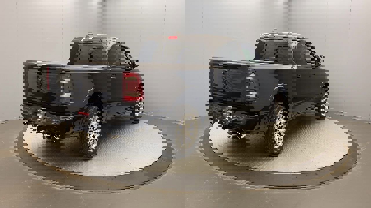2022 Ram 1500 Laramie photo 4