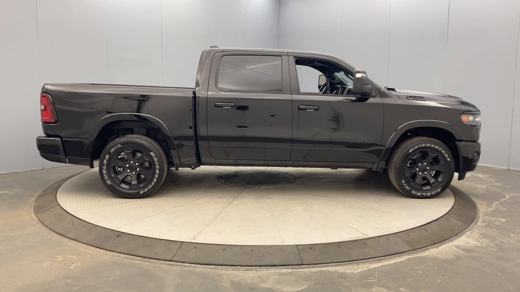 2025 Ram 1500 Big Horn photo 4