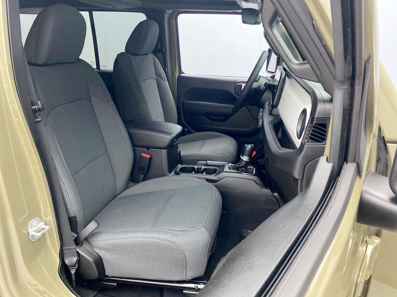 2026 Jeep Wrangler 4-Door Willys - Photo 23