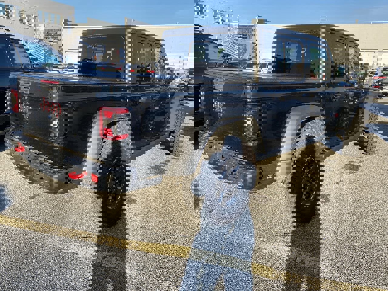 2022 Jeep Gladiator Rubicon photo 3