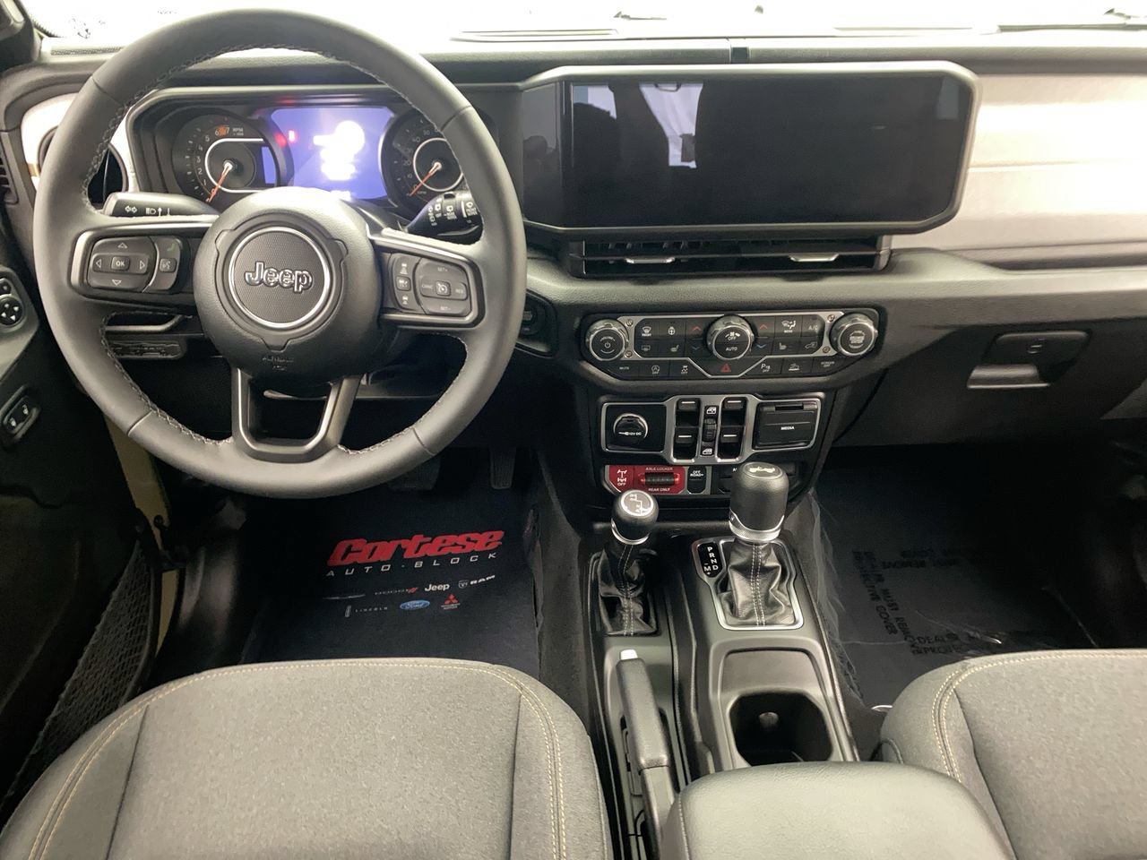 2026 Jeep Wrangler 4-Door Willys - Photo 15