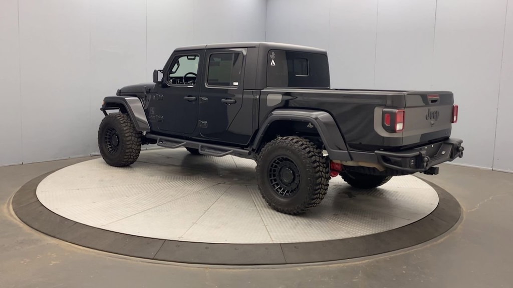 Used 2022 Jeep Gladiator Willys Truck