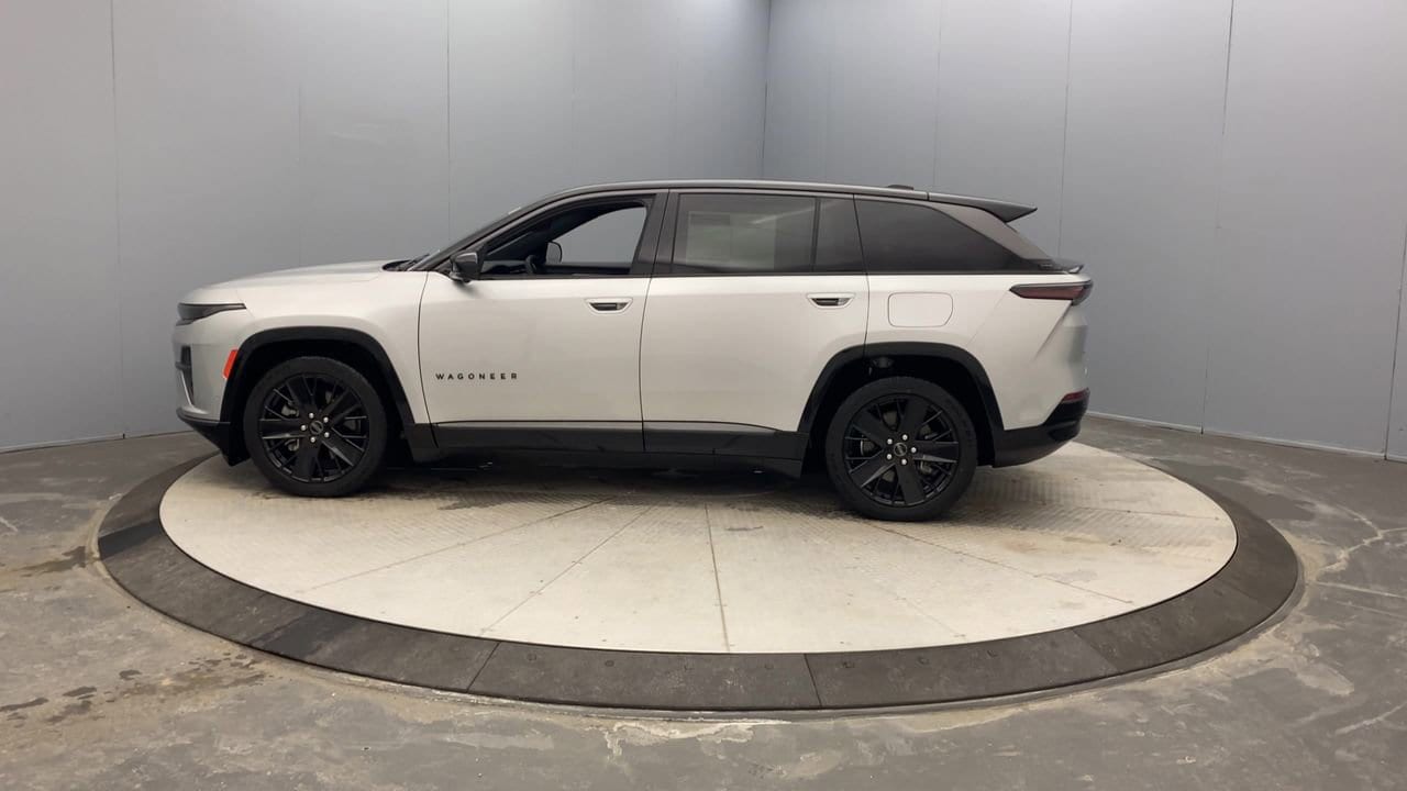 Used 2024 Jeep Wagoneer S Launch Edition with VIN 3C4RJNAK7RT176884 for sale in Rochester, NY