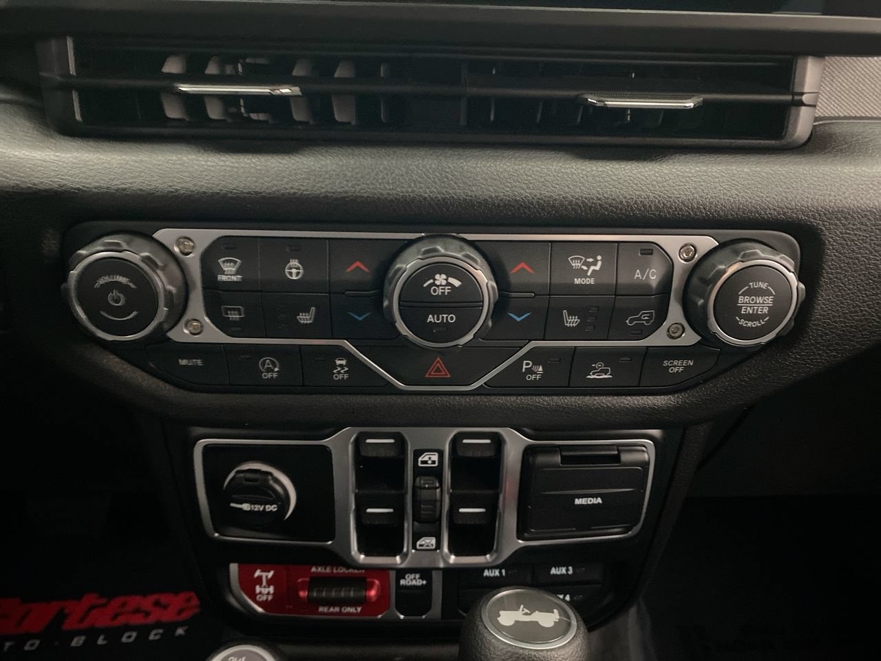 2026 Jeep Wrangler 4-Door Willys - Photo 22