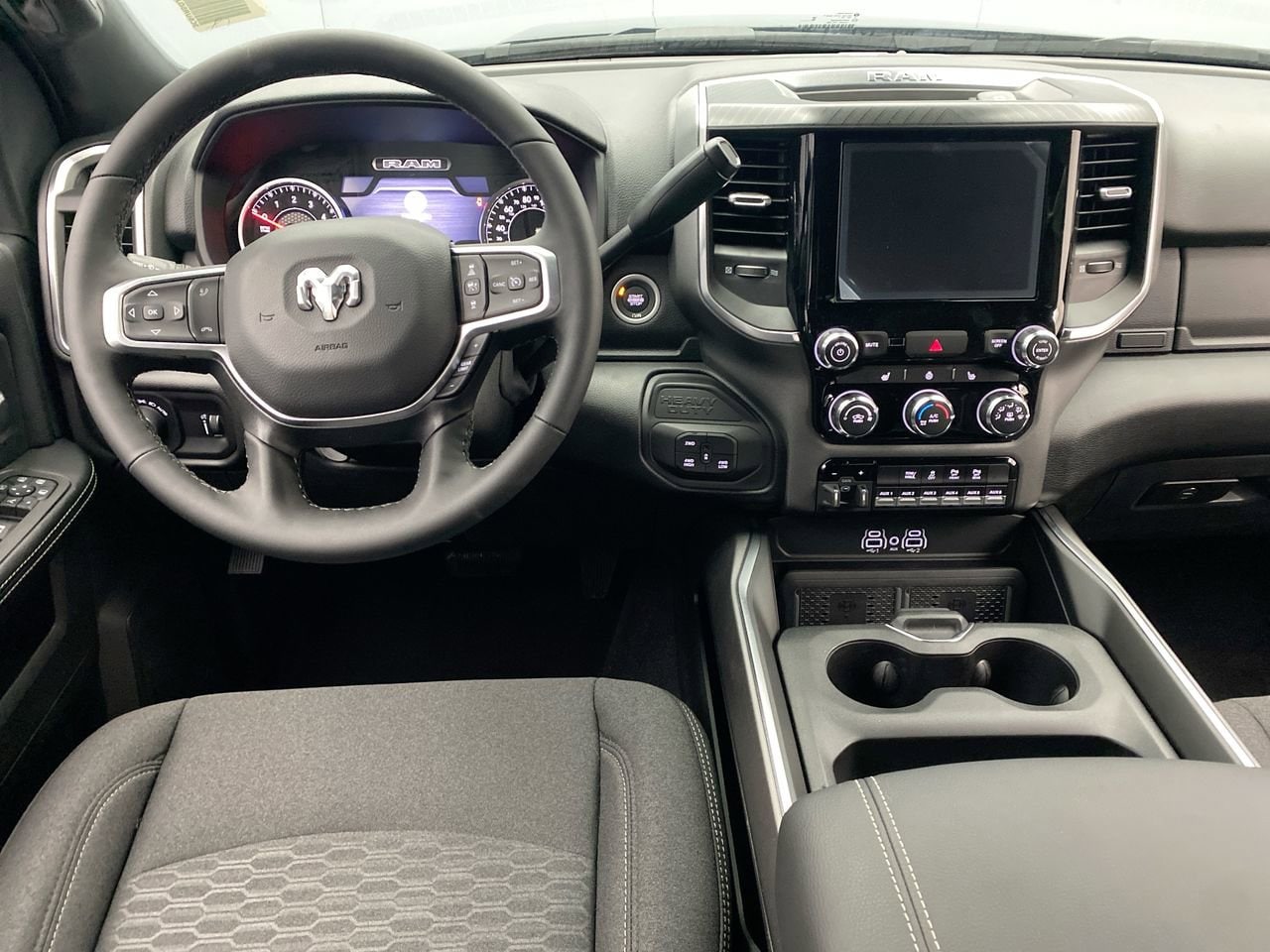 2026 RAM 2500 Big Horn - Photo 15
