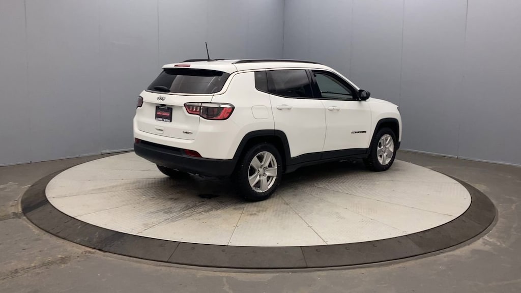 2022 Jeep Compass North Edition Latitude photo 4