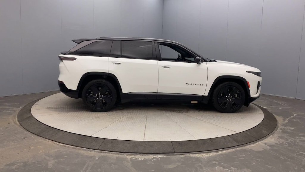 2024 Jeep Wagoneer S photo 4