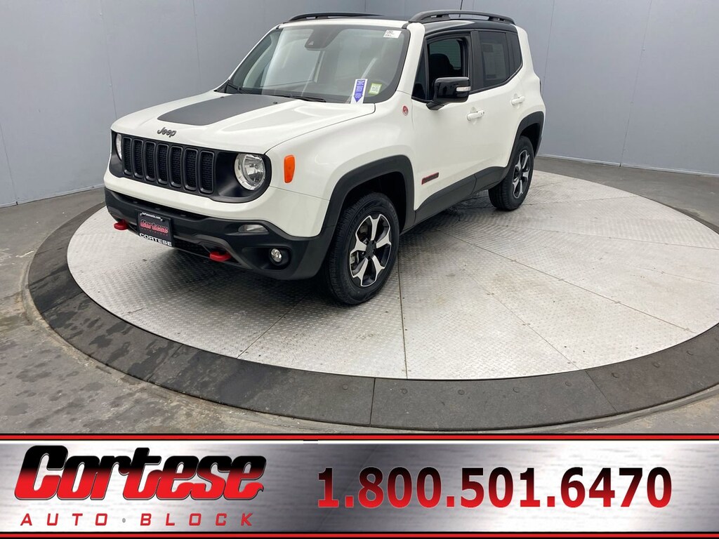 2022 Jeep Renegade Trailhawk photo 2