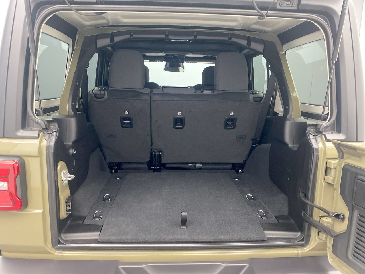 2026 Jeep Wrangler 4-Door Willys - Photo 25