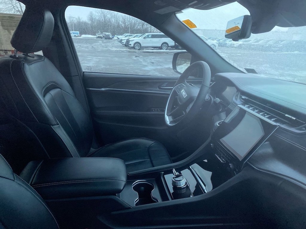 Used 2025 Jeep Grand Cherokee L Limited SUV