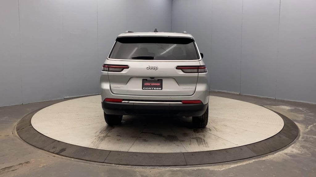 New 2025 Jeep Grand Cherokee L LAREDO X 4X4 Sport Utility