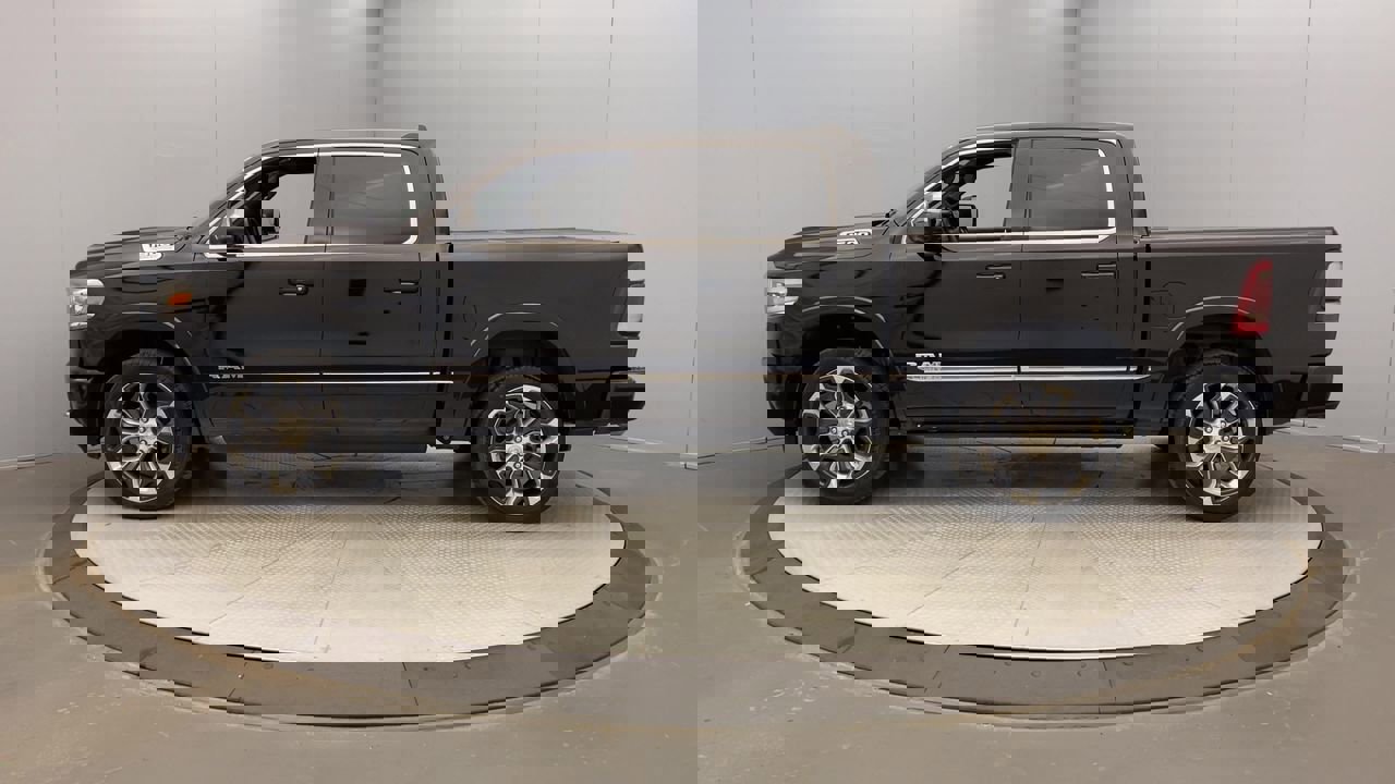 2023 Ram 1500 Limited photo 2