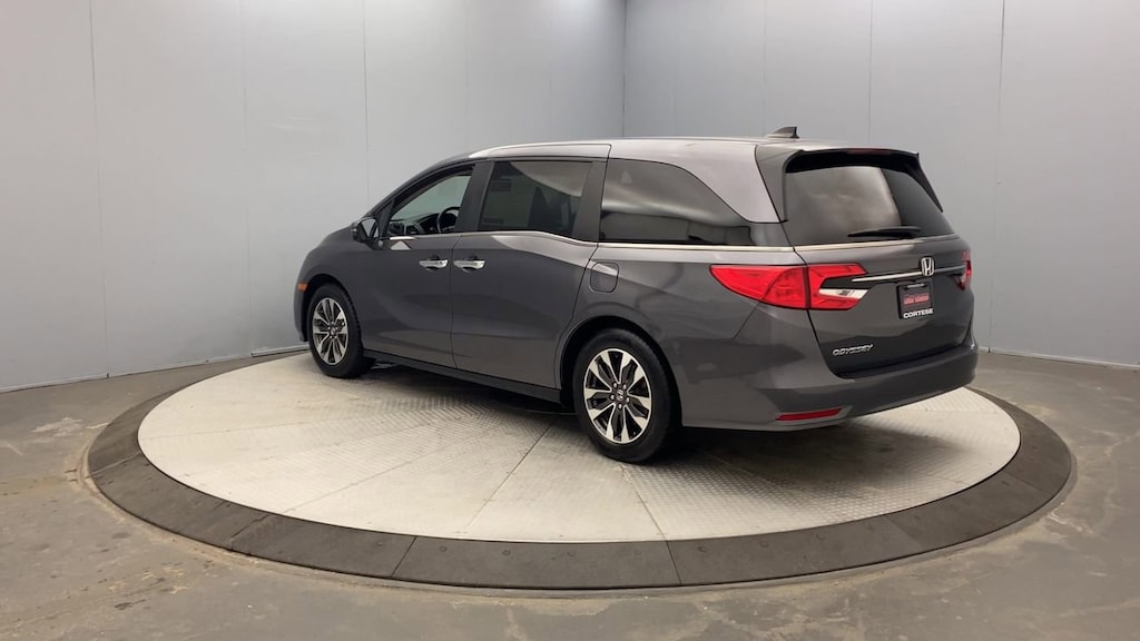 Used 2024 Honda Odyssey EX-L Van