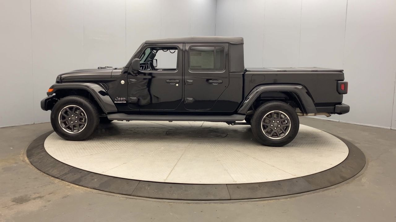 Used 2022 Jeep Gladiator Overland with VIN 1C6HJTFG3NL172350 for sale in Rochester, NY