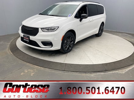 2026 Chrysler Pacifica SELECT AWD Passenger Van
