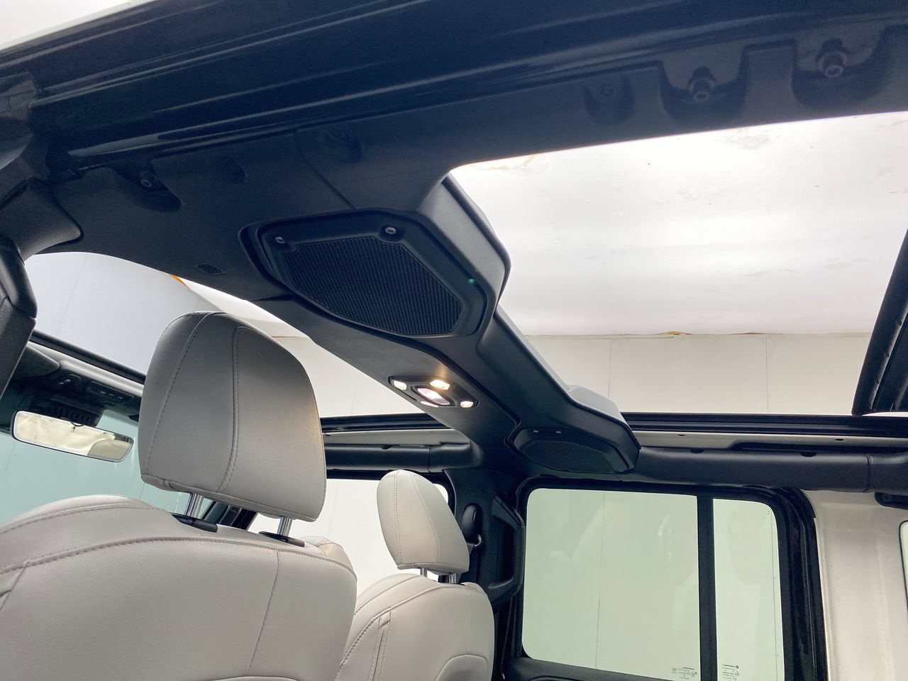 2022 Jeep Wrangler Unlimited High Altitude 4XE - Photo 24