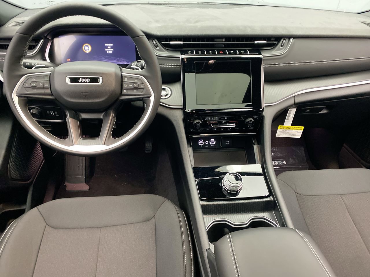2025 Jeep Grand Cherokee Laredo - Photo 15