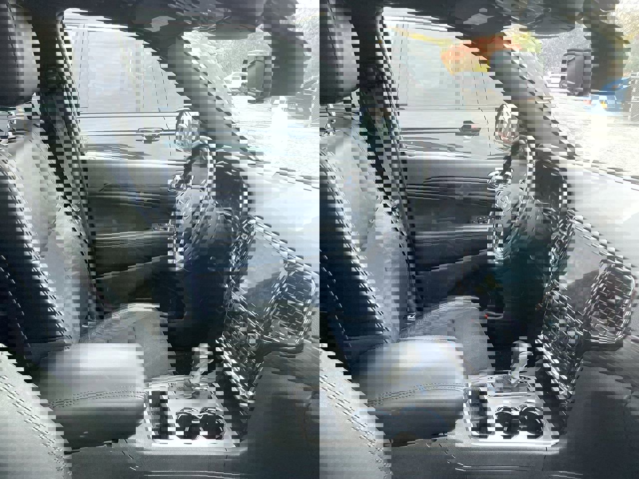 2020 Jeep Grand Cherokee Altitude photo 3