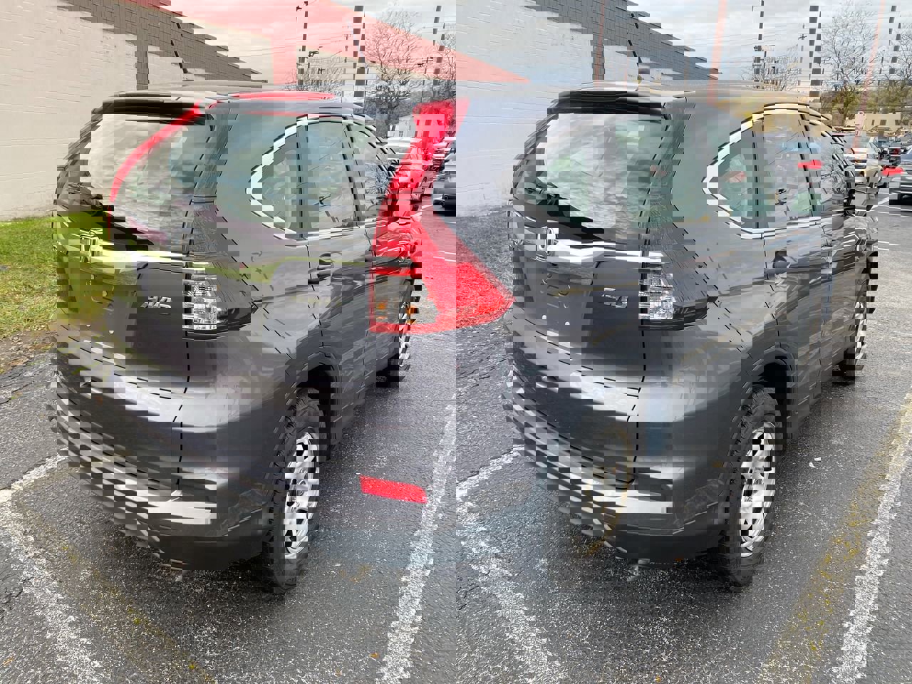 2016 Honda CR-V LX photo 2