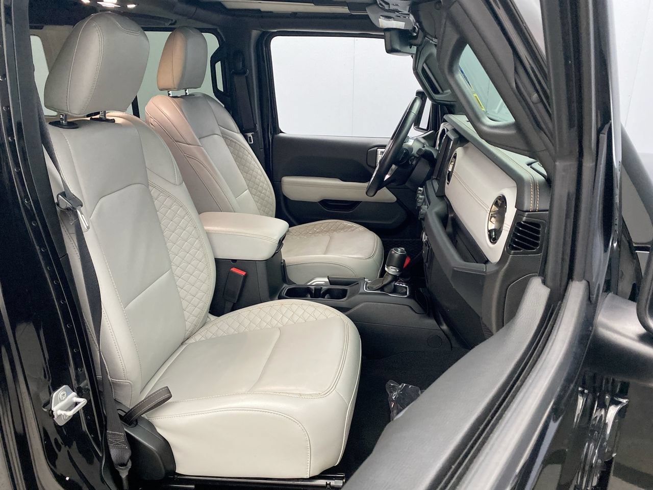 2022 Jeep Wrangler Unlimited High Altitude 4XE - Photo 25