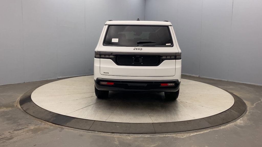 New 2026 Jeep Grand Wagoneer LIMITED ALTITUDE 4X4 Sport Utility