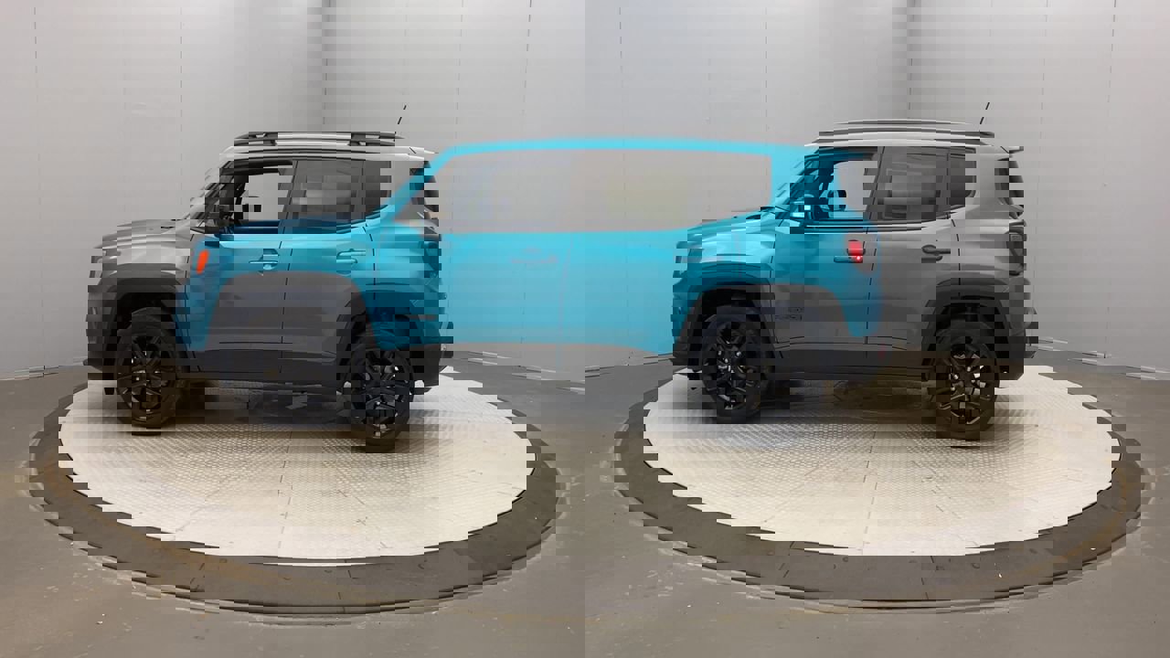 2022 Jeep Renegade Altitude photo 2