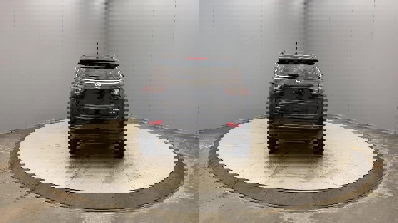 2025 Jeep Compass Limited photo 4