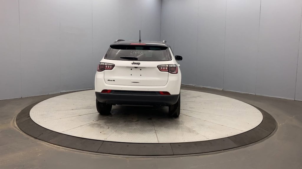 New 2026 Jeep Compass LIMITED ALTITUDE 4X4 Sport Utility