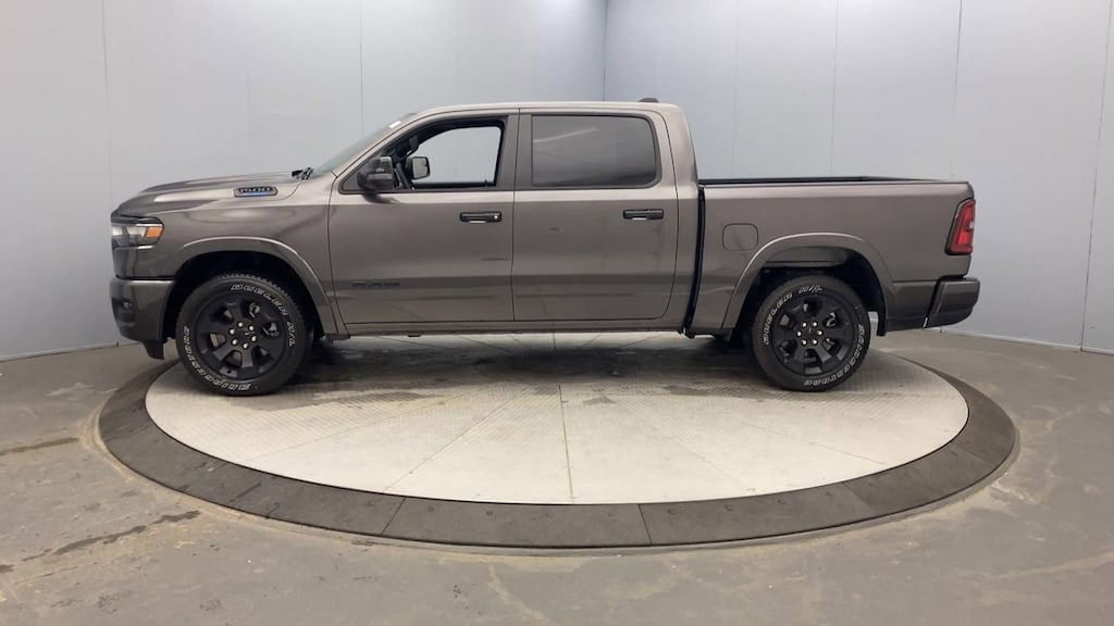 2025 Ram 1500 Big Horn Lone Star photo 2