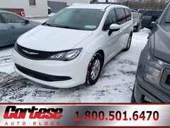 2023 Chrysler Voyager LX Van