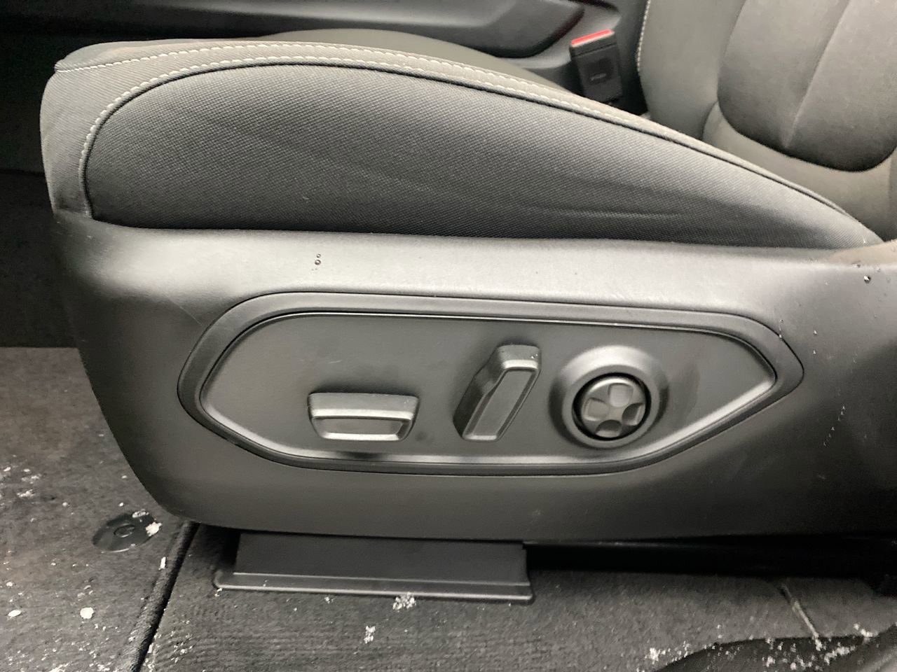 2025 Jeep Grand Cherokee Laredo - Photo 12