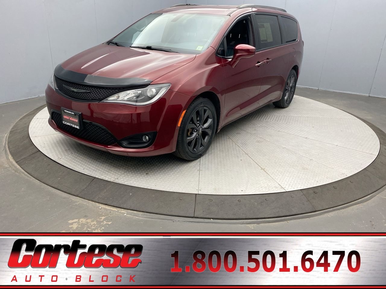 2020 Chrysler Pacifica Touring L's photo