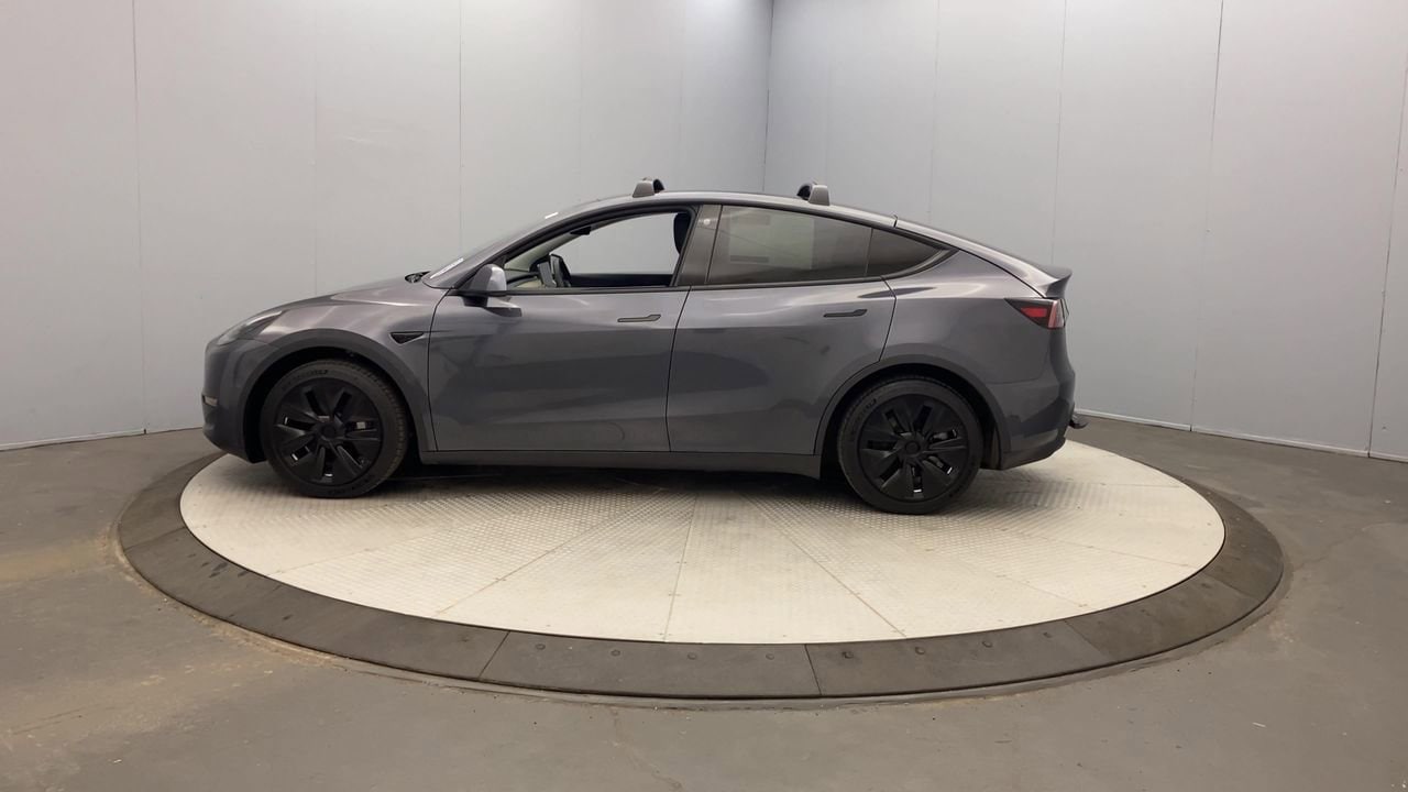 Used 2021 Tesla Model Y Long Range with VIN 5YJYGDEE0MF184227 for sale in Rochester, NY