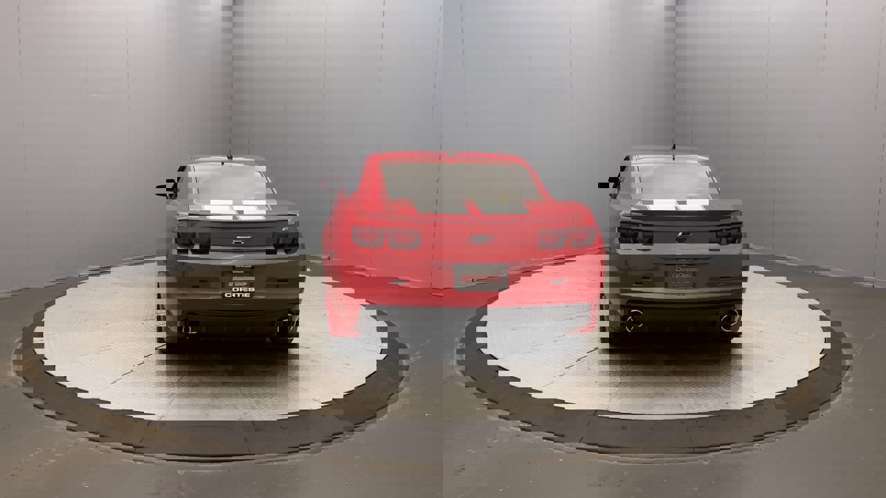 2011 Chevrolet Camaro 1SS photo 3