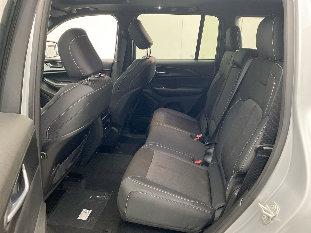 2025 Jeep Grand Cherokee Laredo - Photo 21