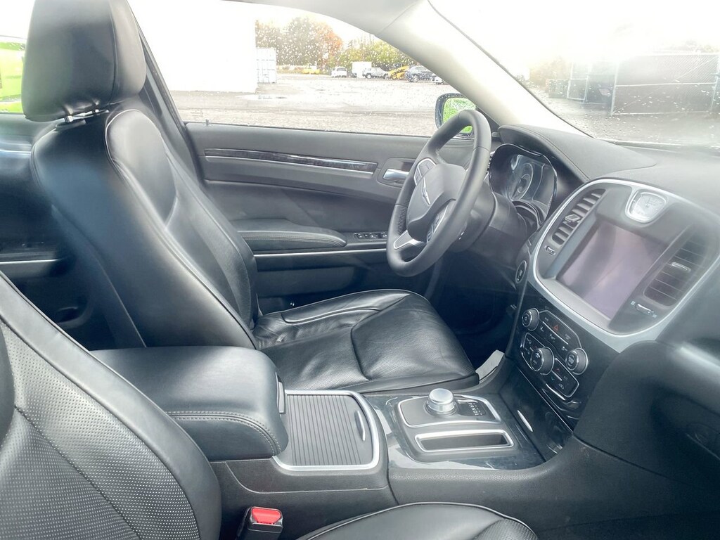 Used 2023 Chrysler 300 Touring L